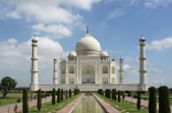 India's Taj Mahal damaged by constant cleaning