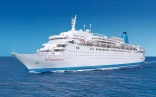 Passengers sue over smelly ship