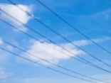 Window cleaner loses arm after overhead cable incident